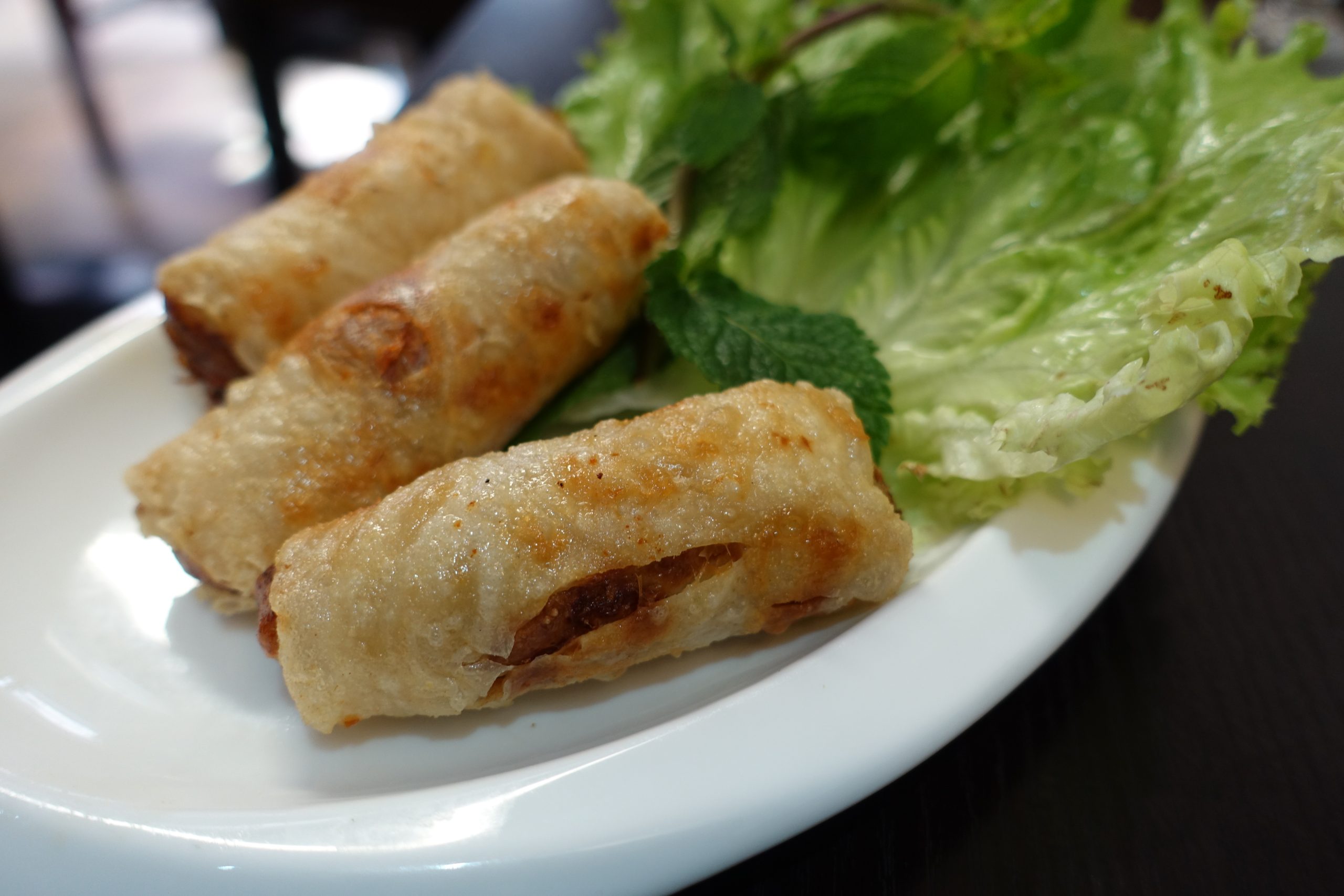 Cómo Hacer Buenos Rollos de Primavera con Pescado